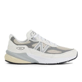 New Balance 990 v6 - REFLECTION