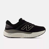 New Balance Fresh Foam 1540 v4 - EXTRA WIDE -- BLACK / WHITE
