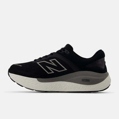 New Balance Fresh Foam 1540 v4 - EXTRA WIDE -- BLACK / WHITE